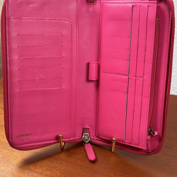 CHANEL le Boy Medium Gusset Zip Around Wallet Black Caviar Leather Gold CC HW - Picture 6 of 7